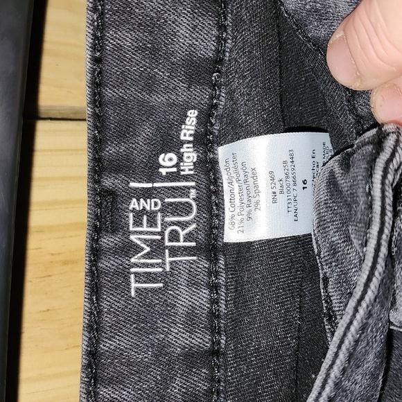 Woman's Time & Tru High Rise Bell Bottoms Black Jeans Pants Trousers Size 16 - Picture 5 of 8